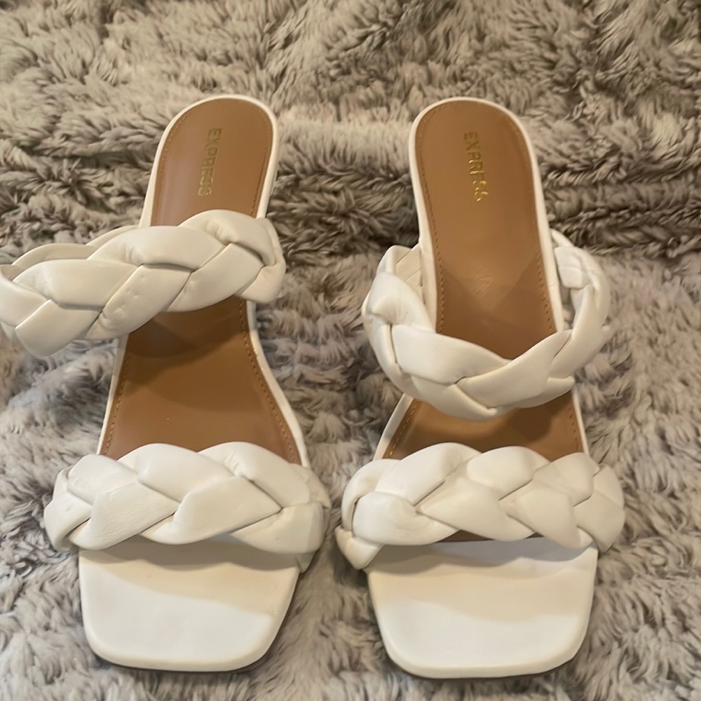 Express | Braided Double Band heels